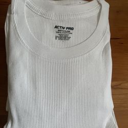 New Activ Pro men's white thermal underwear set in size medium (38-40)