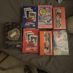 Baseball Card 7 box lot unopened. lots of great rookies possible and gold inserts. 