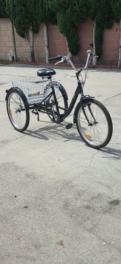 VEVOR 26" 7spd adult Trike w/cargo basket