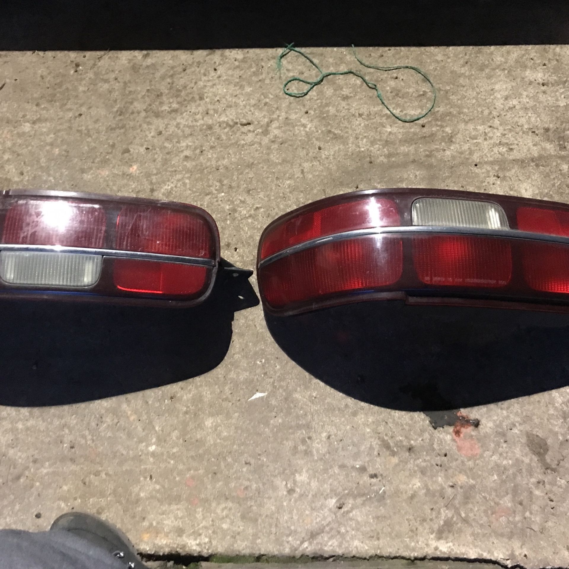 1992 Chevy Caprice Taillights (car Parts)