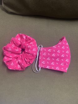 1 mask + 1 hair tie adult size face mask 3 layers