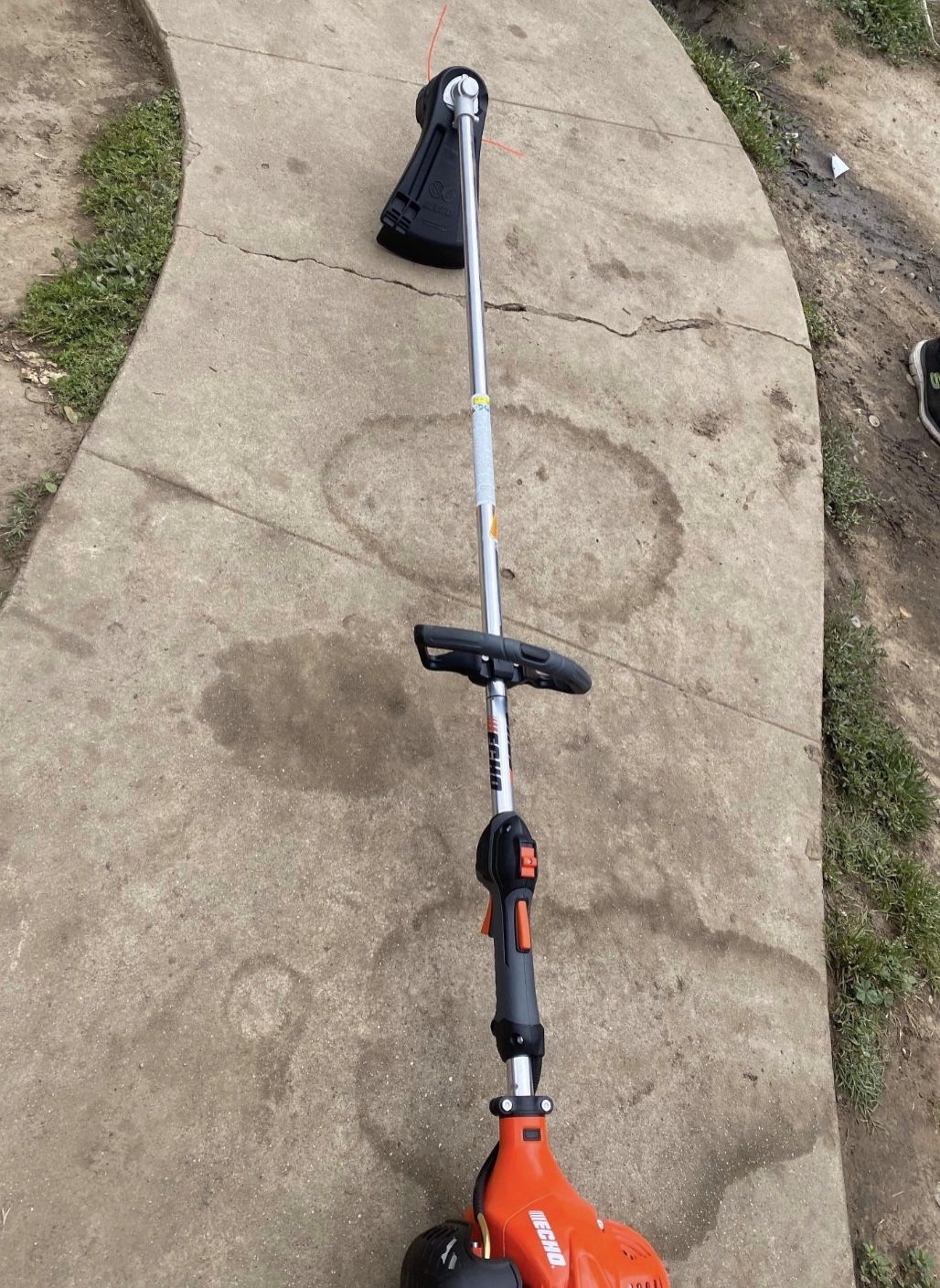 Gas 2-Stroke Straight Shaft String Trimmer