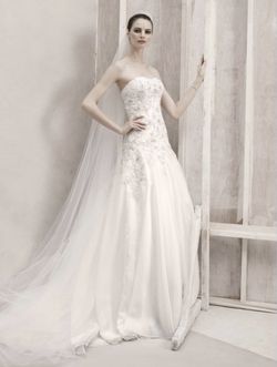 BRAND NEW Oleg Cassini Wedding Gown