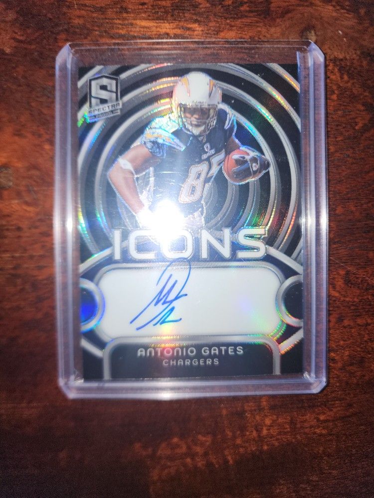 Antonio Gates Spectra On Card Auto /149