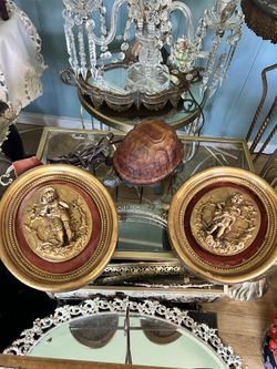 Vintage Pair Of Wall Plaques