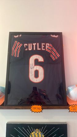 Signed authentic NFL Bears jersey - Jay Cutler