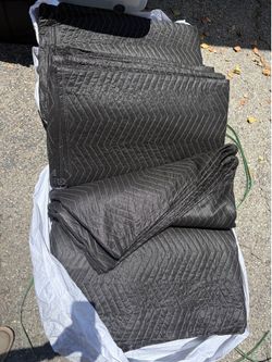 New Heavy-Duty Moving Blankets / Furniture Pads / Quilted (5 pack)