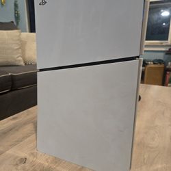 Ps5 Slim Console With 2 Controllers And 2 Games 