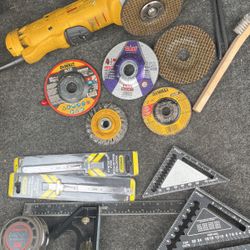 Angle Grinder With 6 Discs  20$