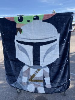 Cobijas Vengase   84 Ave Indian School Enfrente Del Frys 