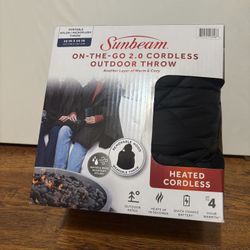 Sunbeam On-the-Go 2.0 Cordless Outdoor throw