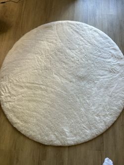 5x5 Faux Rabbit Area Rug