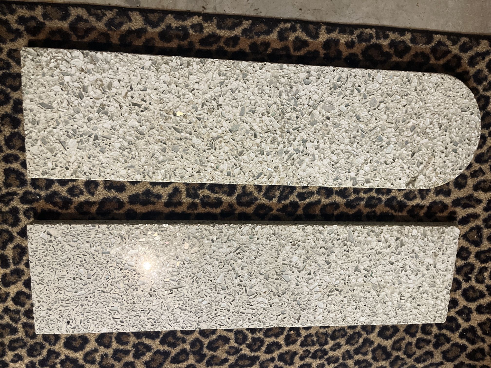 Recycled glass Countertop remnants (Ice Stone)