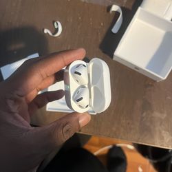 TRENDING, NEW AIRPOD GEN4 