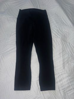 Lululemon black capri leggings size 4