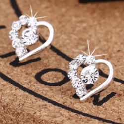 New women’s girls silver heart earrings Jewelry Gift 