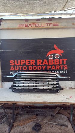 2019 Ram Limited/Longhorn HD Grille OEM 2024