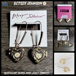 Betsey Johnson Gold Tone Sweetheart Daisy Heart Locket Drop Earrings NWT   These Betsey Johnson Gold Tone Sweetheart Daisy Heart Locket Drop Earrings 