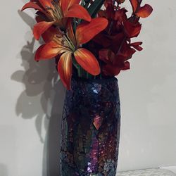 Very Beautiful Multi Color Vase With Orange Flowers $12 
