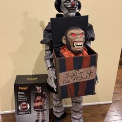 Spirit Halloween "Monkey Business" 6.5ft Clown Animatronic (Mint Condition / Fully Functional)