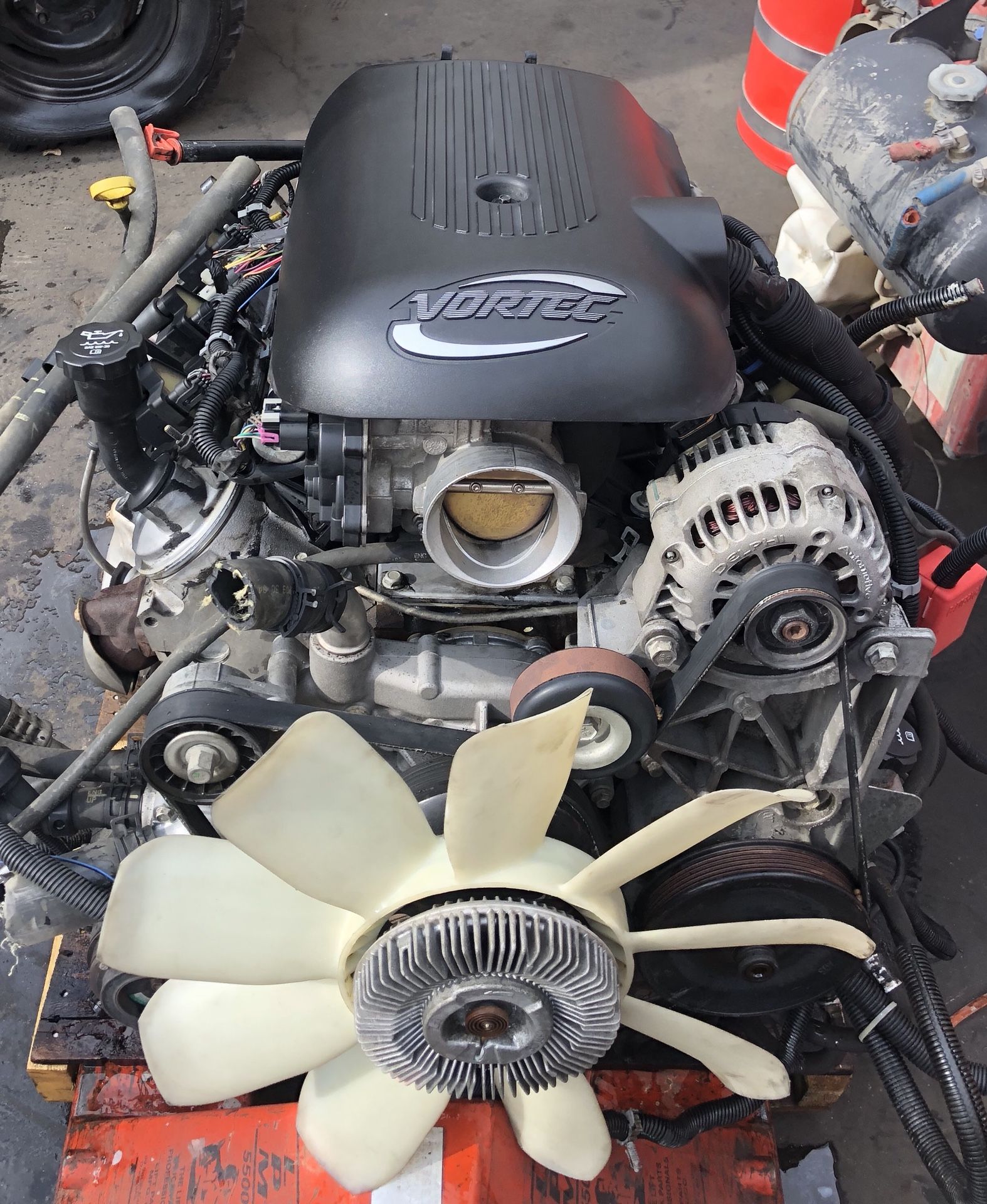 Complete 2005 6.0 Ls engine and 4L80 transmission