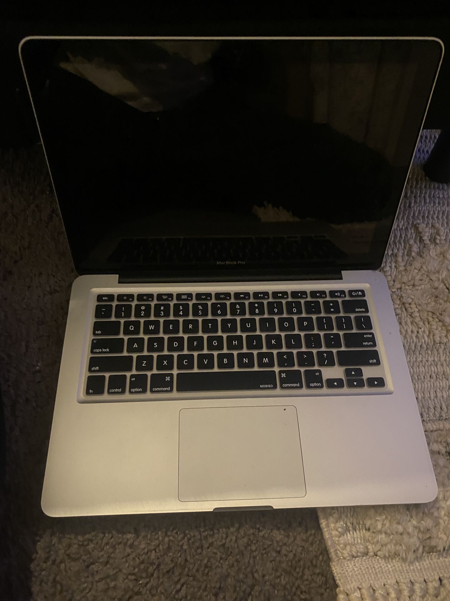 MacBook Pro 13 inch  2009 Please read 