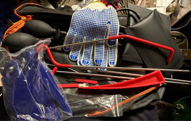 CAR LOCK OUT / DENTVREMOVAL KIT