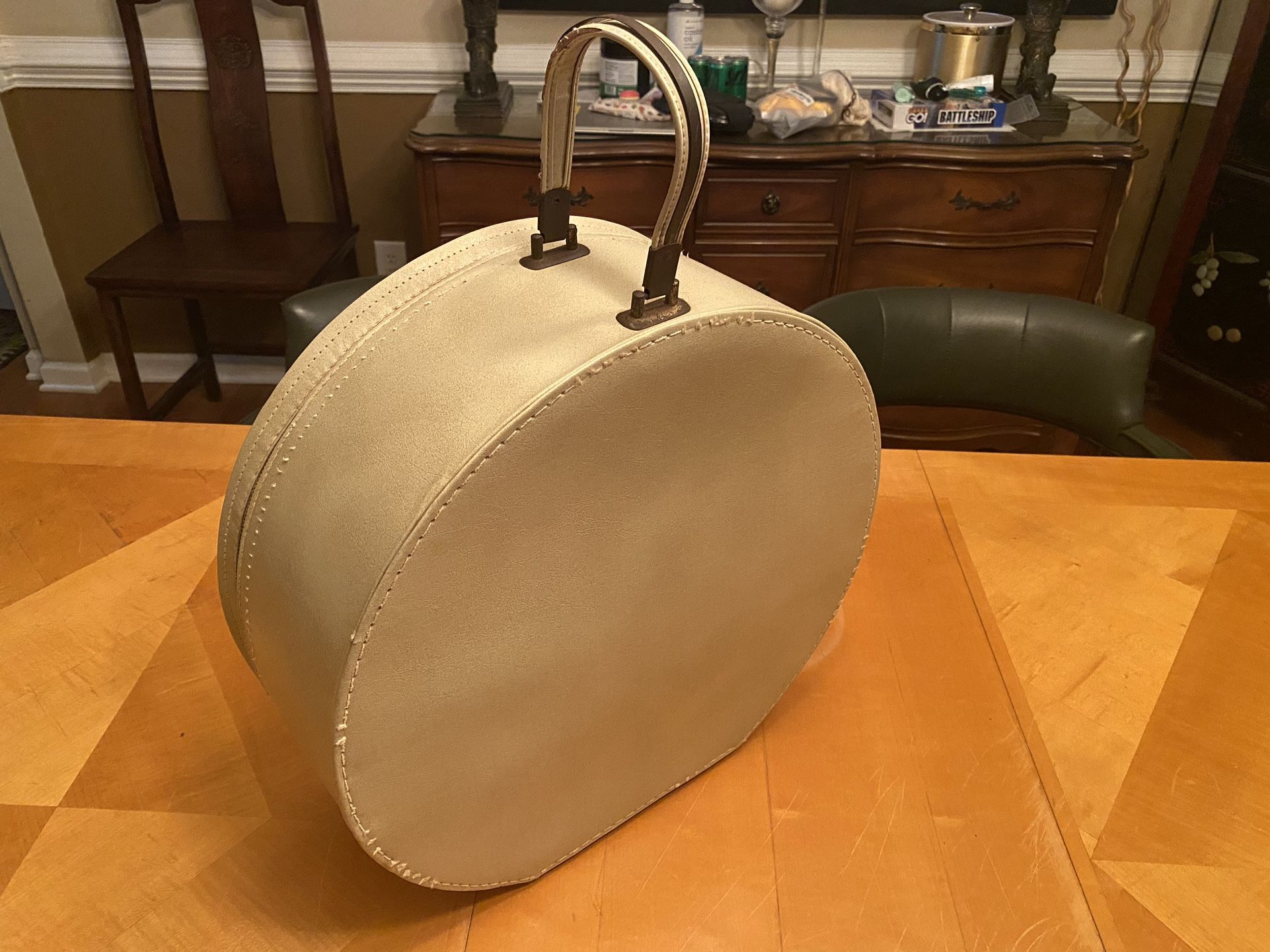 🌟 Rare 1930s Vintage Travins Leather Hat Box 🌟