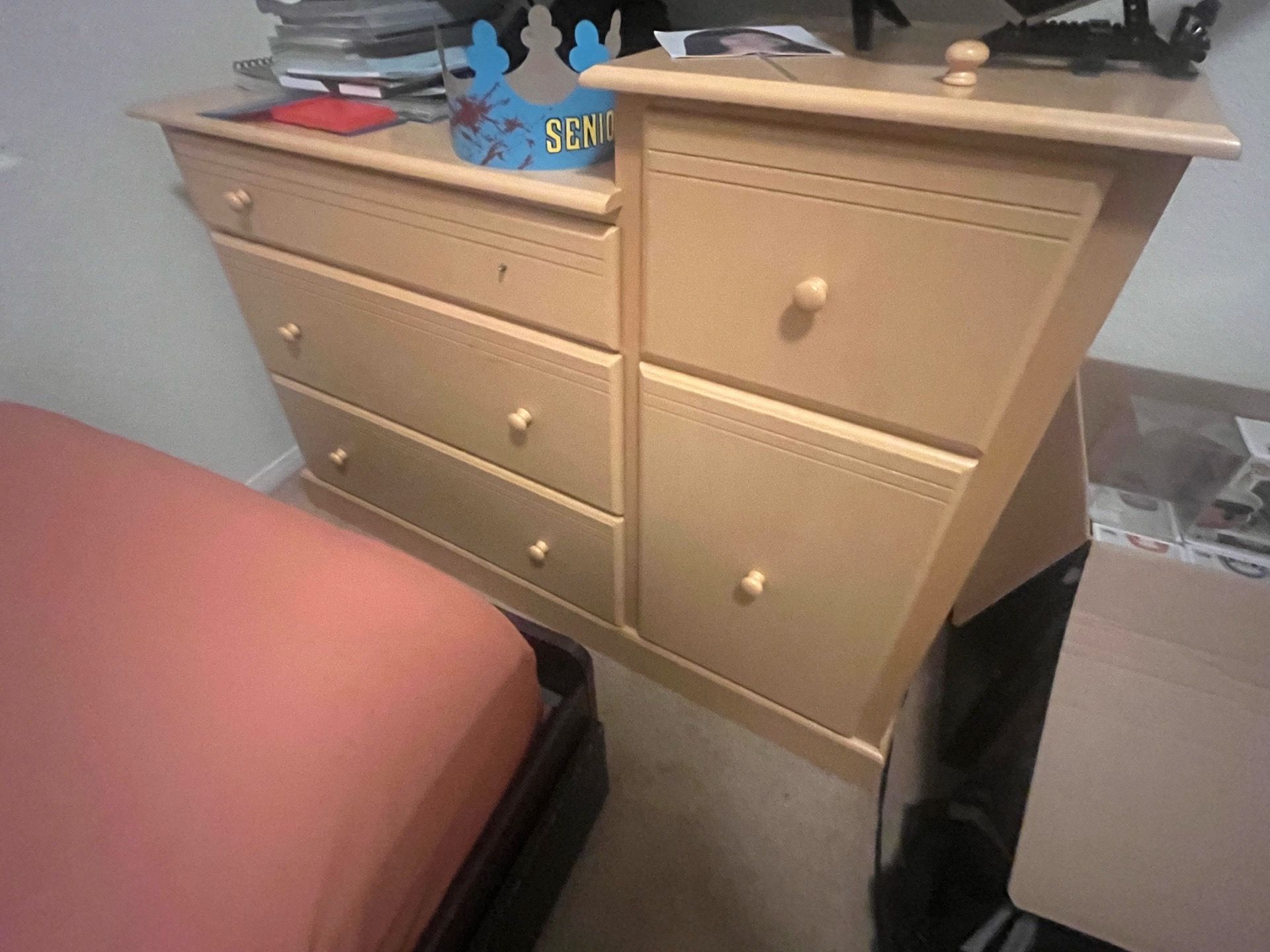 Dresser