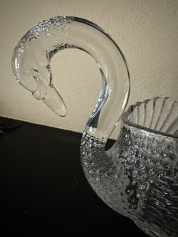  Crystal Swan Decorative Bowl
