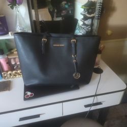 HUGE BLACK & GOLD MK BAG
