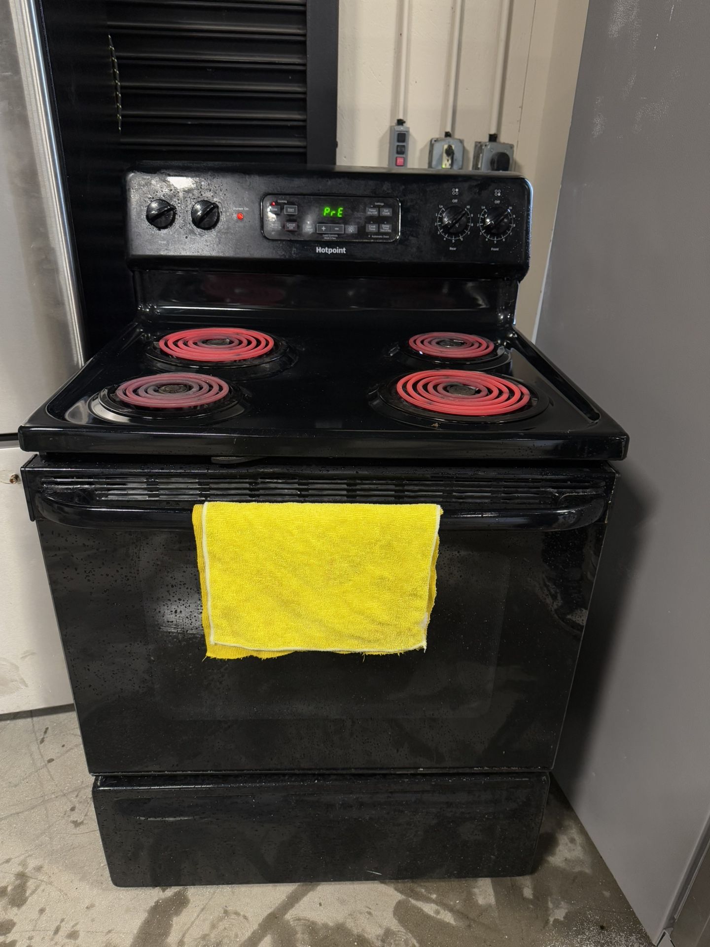 🔻Bonita Estufa HOTPOINT