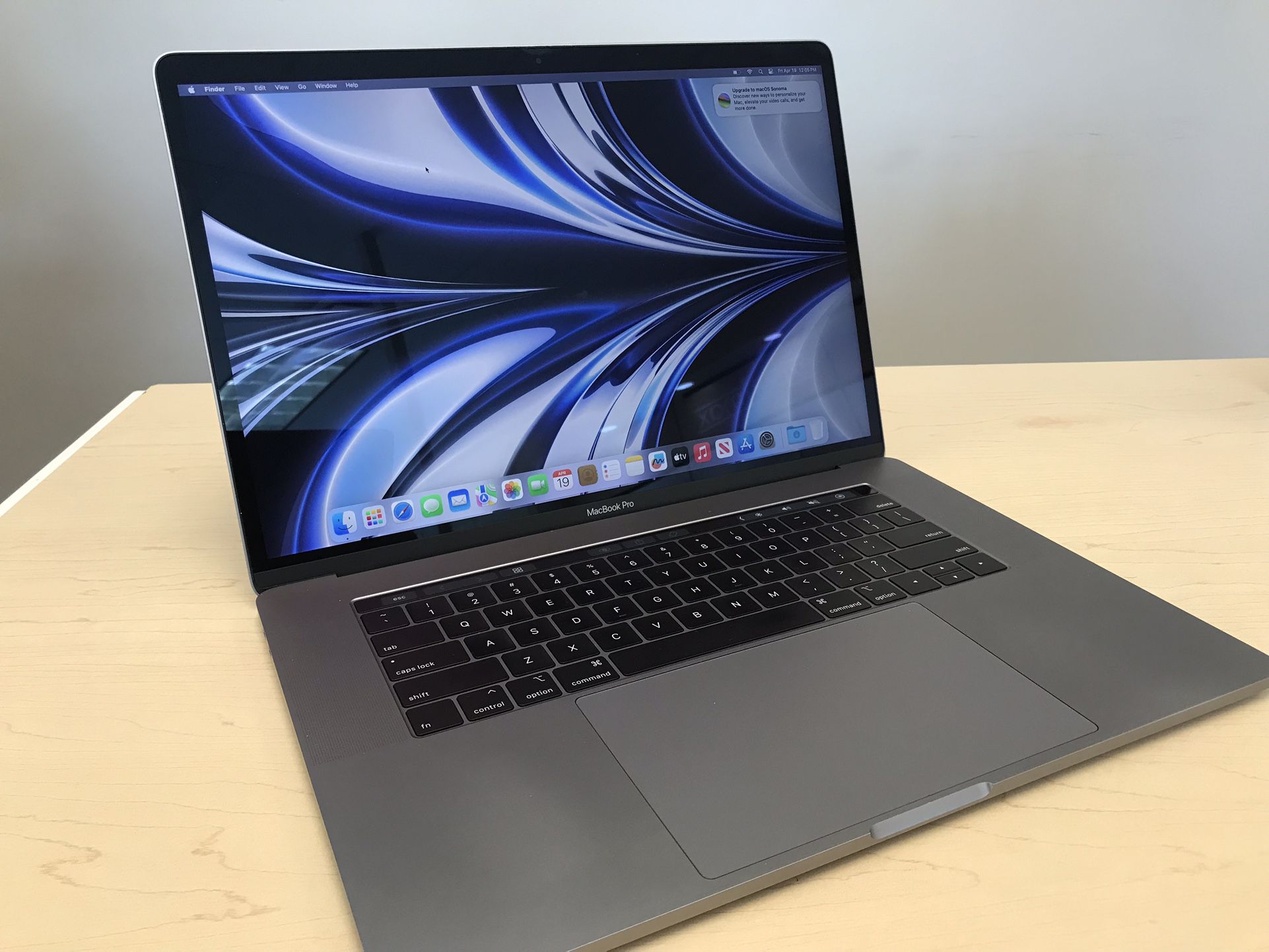 15" MacBook Pro TouchBar