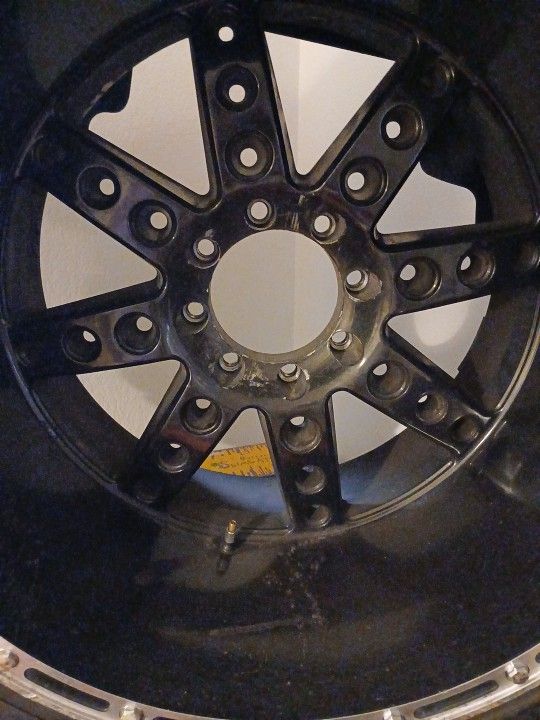22x14 Xd Wheels