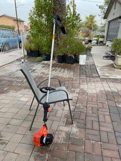 Shop ECHO 21.2 cc Gas 2-Stroke Straight Shaft String Trimmer with Rapid-Loader Trimmer Head and 16 in. Cutting Swath