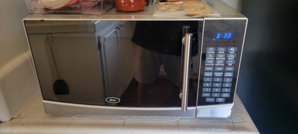 Small microwave for Sale in San Clemente, CA - OfferUp