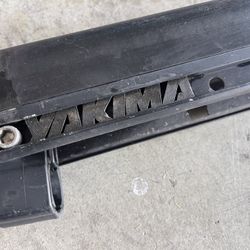 YAKIMA Universal Vehicle Roof Rack/Snowboard Mount 