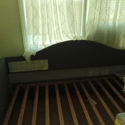Daybed With Twin Underth