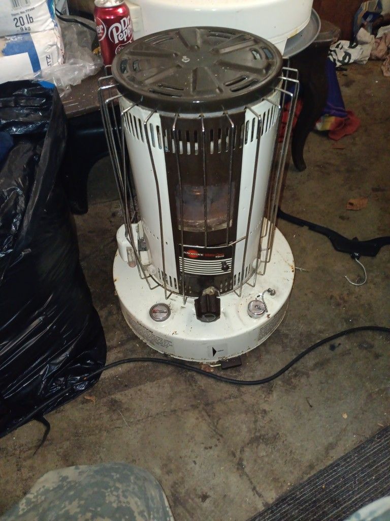 2 Kerosene Heaters