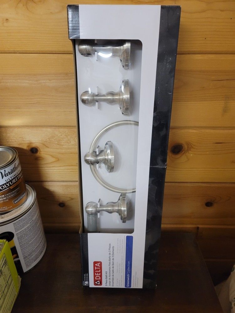 Delta 3 Piece Bathroom Set. $30 Pickup In Oakdale