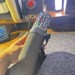 Mint condition ✨Shure SM7B  XLR microphone USED LIKE NEW + free mic stand