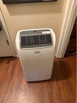 Black n decker portable A/c  8150btu