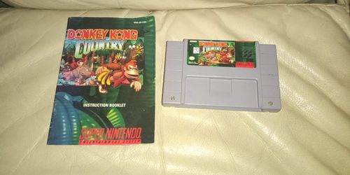 Super Nintendo SNES Donkey Kong game with booklet