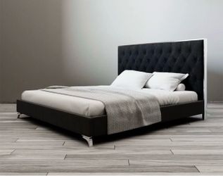 Black velvet Bed frame - cama negra de terciopelo