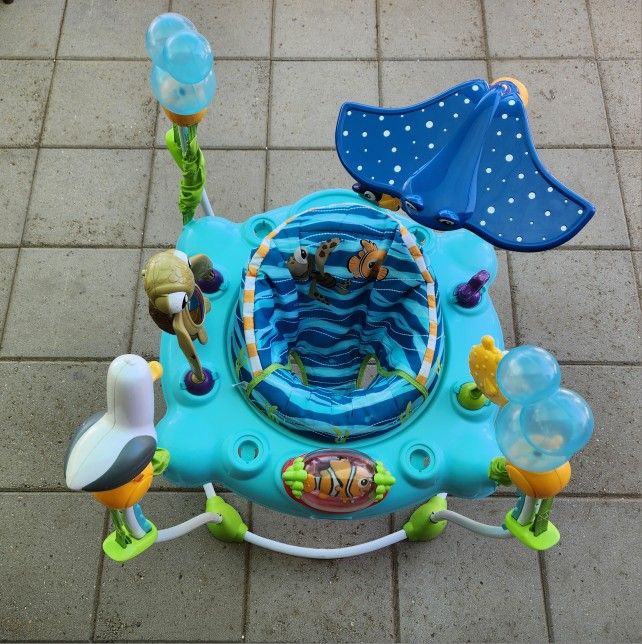 Bright Starts Disney Finding Nemo Activity Center/Baby Jumper