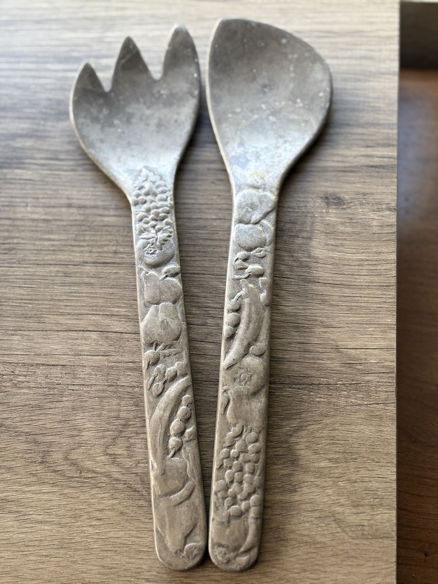 VTG Wilton Armetale Fruit Cast Aluminum Metal Fork Spoon Salad Serving Set