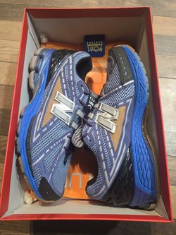LIGHTLY USED NEW BALANCE 1906R - ACTION BRONSON BAKLAVA - MEDUSA AZUL - SZ 11.5