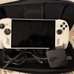 ROG Xbox Ally Almost New 2 Weeks Never Used And Case 