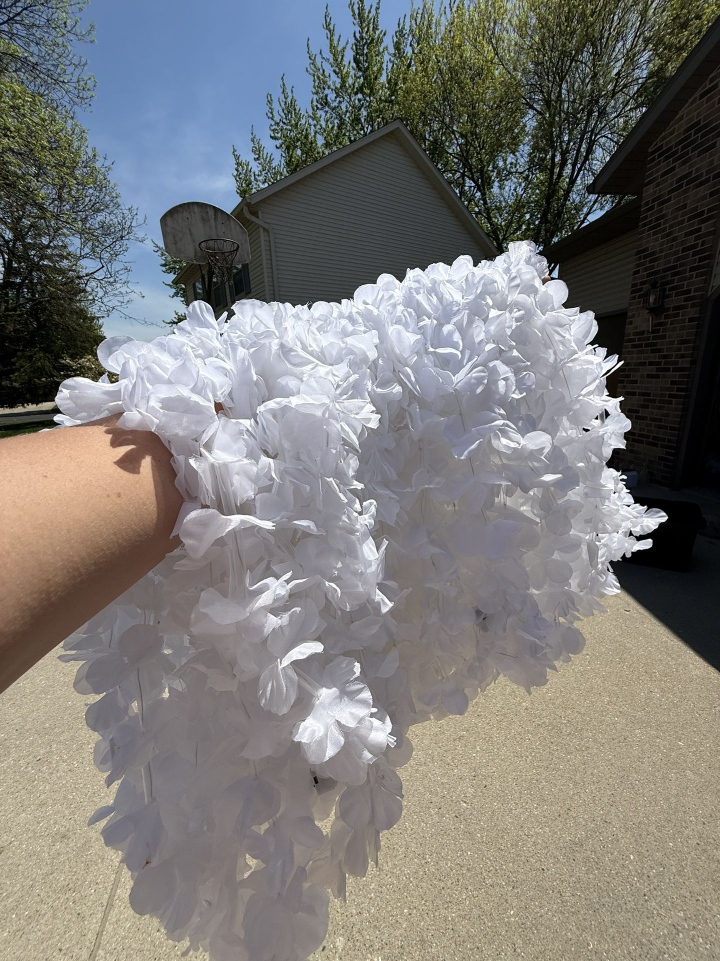 Bundle of White Light-Up Party Leis – Multi-Setting Glow for Themed Events & Celebrations