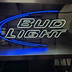 Bud Light Iconic Neon Sign - Glass Tube Neon - Budweiser Bar -  30Wx 16H